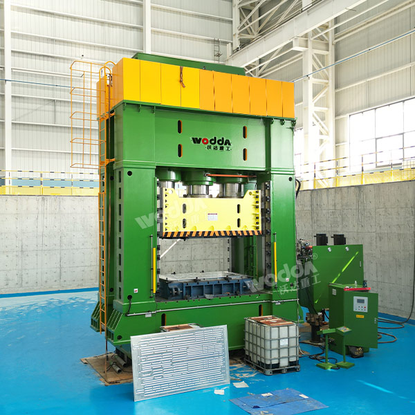 汽車電池液冷板液壓機試機