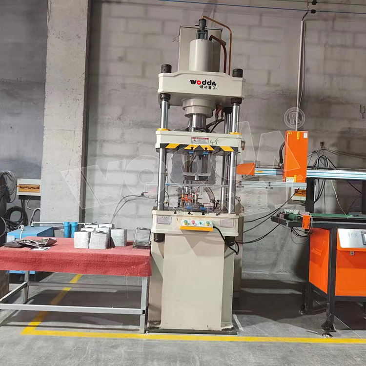 100噸不銹鋼廚具拉伸液壓機(jī) 100噸不銹鋼廚具拉伸液壓機(jī)