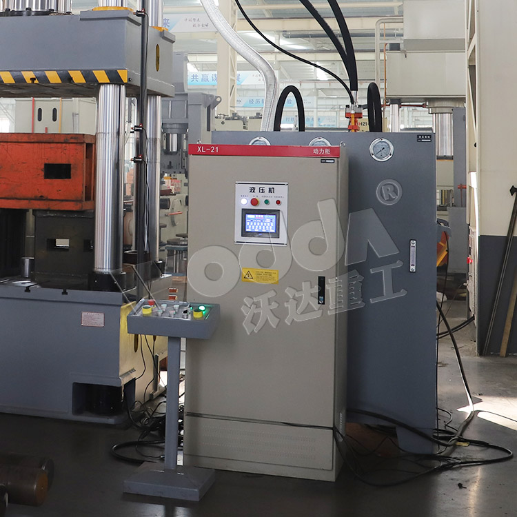 630噸液壓機伺服動力柜、移動工作臺 630噸液壓機伺服動力柜、移動工作臺