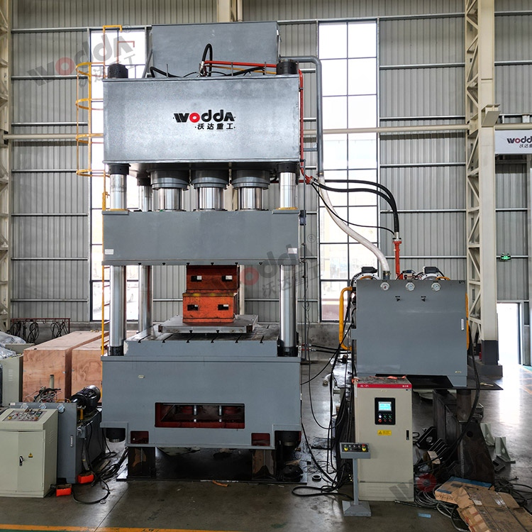 1500噸四柱拉伸液壓機 1500噸四柱拉伸液壓機