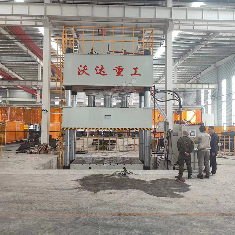 1000噸汽車配件拉伸液壓機(jī) 1000噸汽車配件拉伸液壓機(jī)