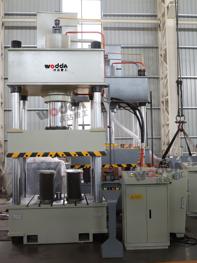 國標(biāo)315噸液壓機(jī)(焊接件) 國標(biāo)315噸液壓機(jī)(焊接件)